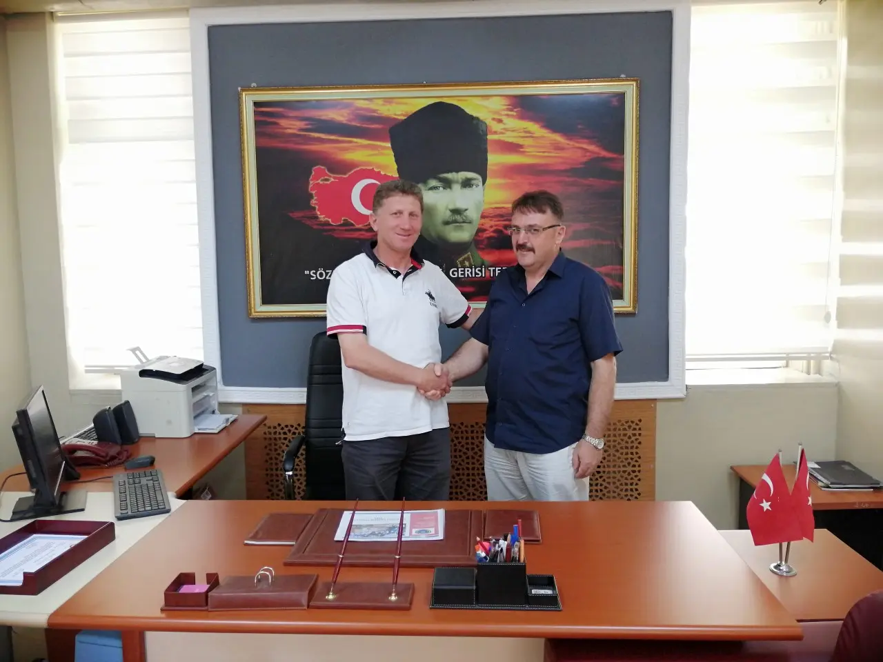 Haber: Anadolu Lisesi'nde Bayrak Değişimi - Öne Çıkan
