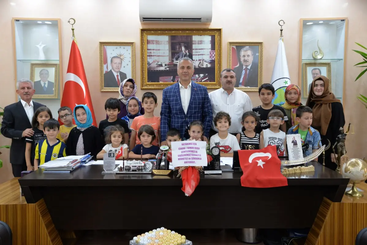 Haber: Koca yürekli miniklerden örnek davranış - Öne Çıkan