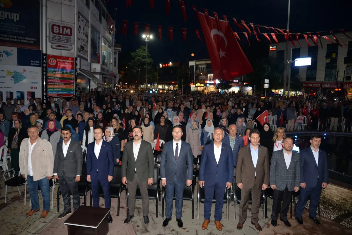 Haber: Hendekliler meydana akın etti - Galeri-2