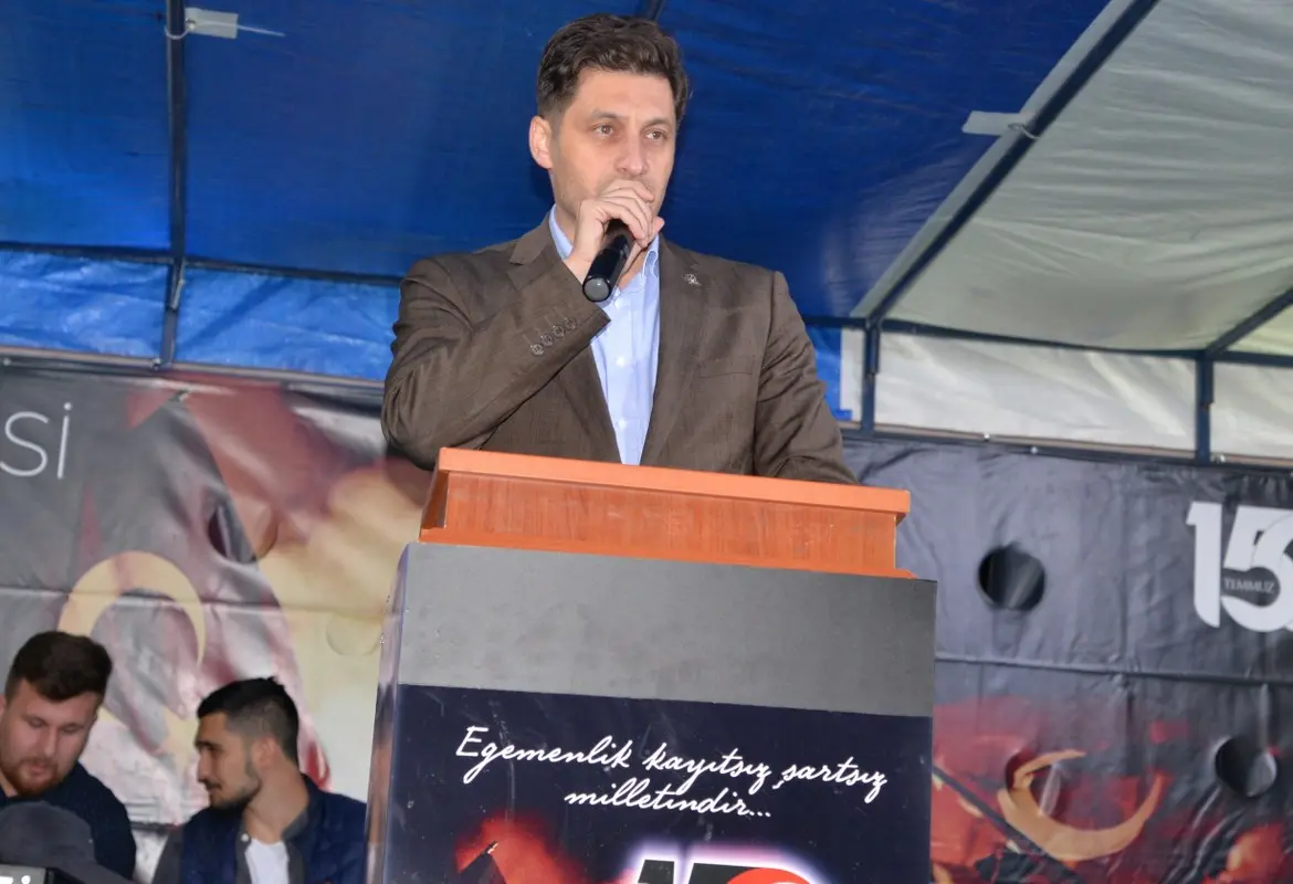 Haber: Hendekliler meydana akın etti - Galeri-6