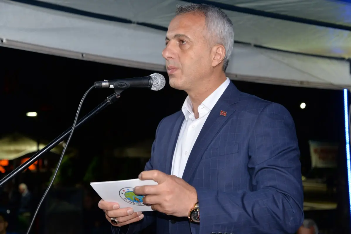 Haber: Hendekliler meydana akın etti - Galeri-5