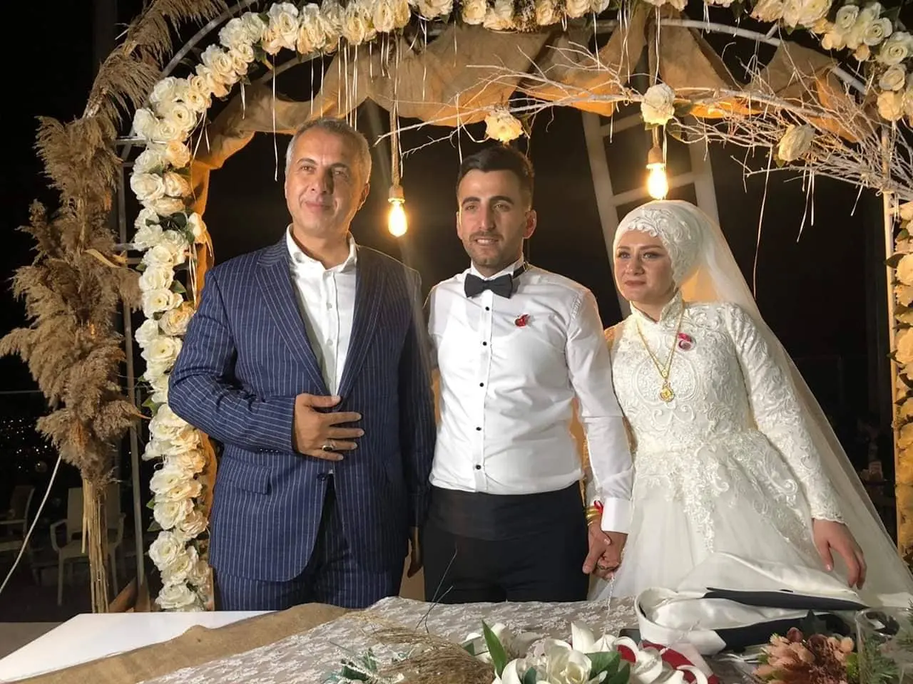 Haber: Tuncay ve Vildan Bir Ömür Mutluluğa Yelken Açtılar - Galeri-2