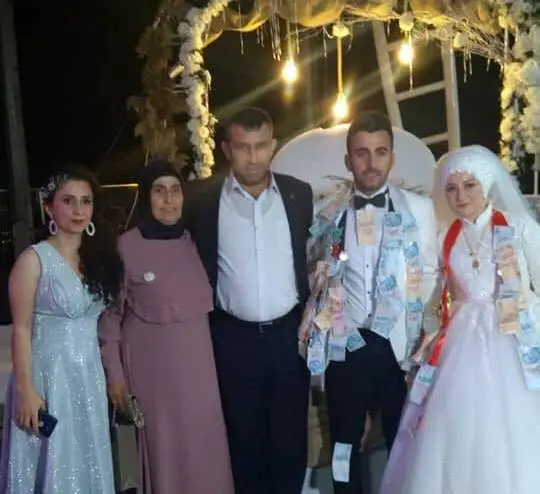 Haber: Tuncay ve Vildan Bir Ömür Mutluluğa Yelken Açtılar - Galeri-3