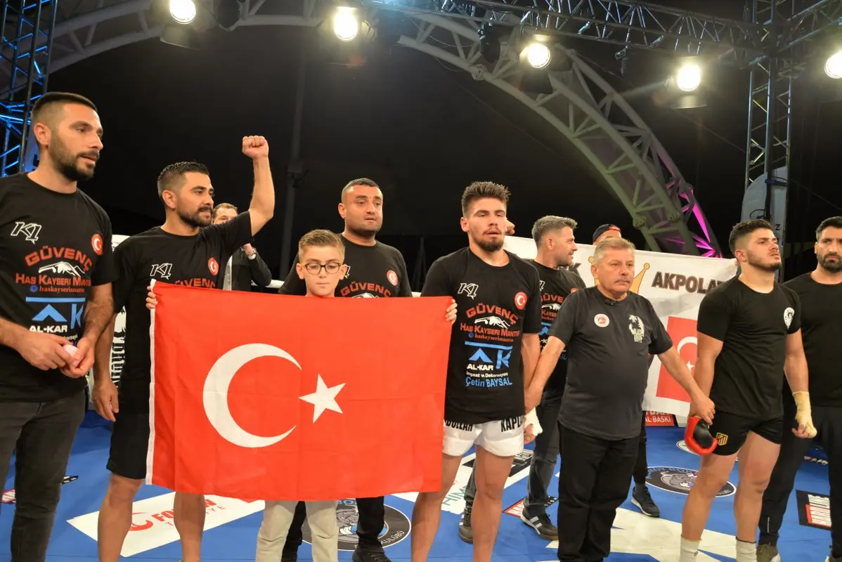 Haber: Hendek Kick Boks’a kilitlendi - Galeri-2