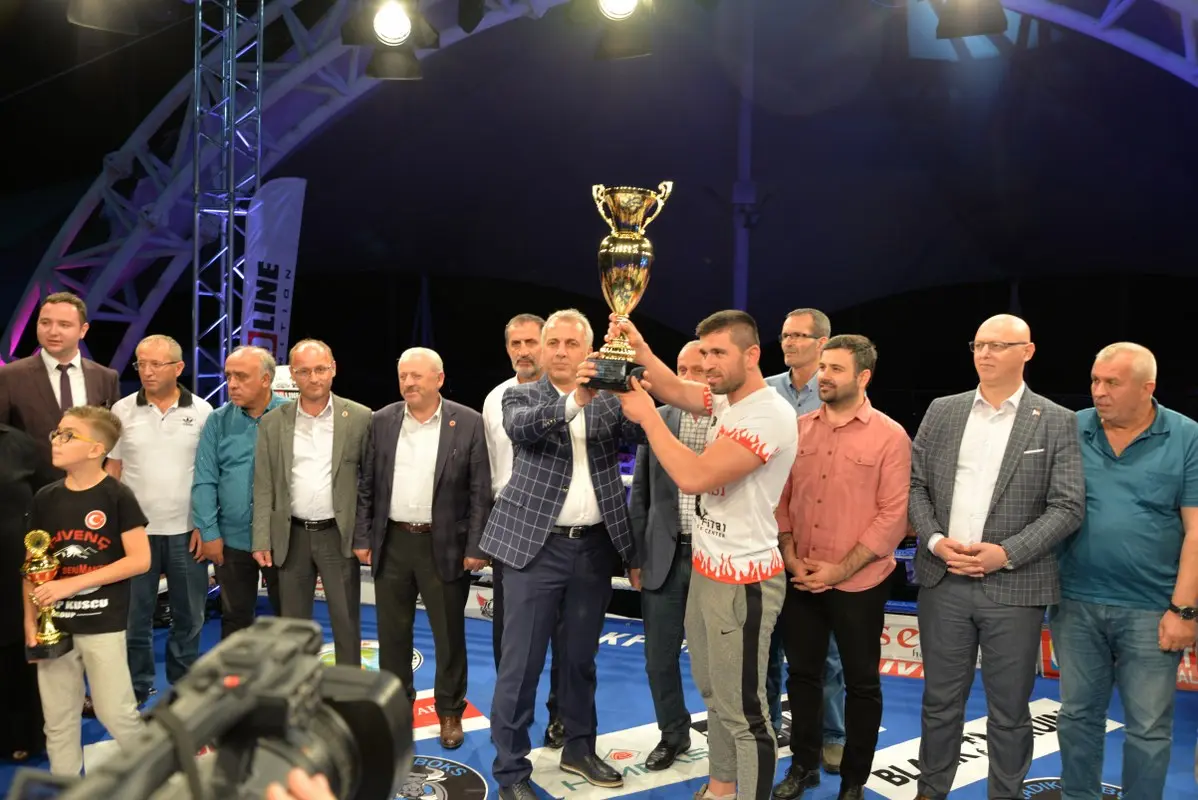 Haber: Hendek Kick Boks’a kilitlendi - Galeri-5
