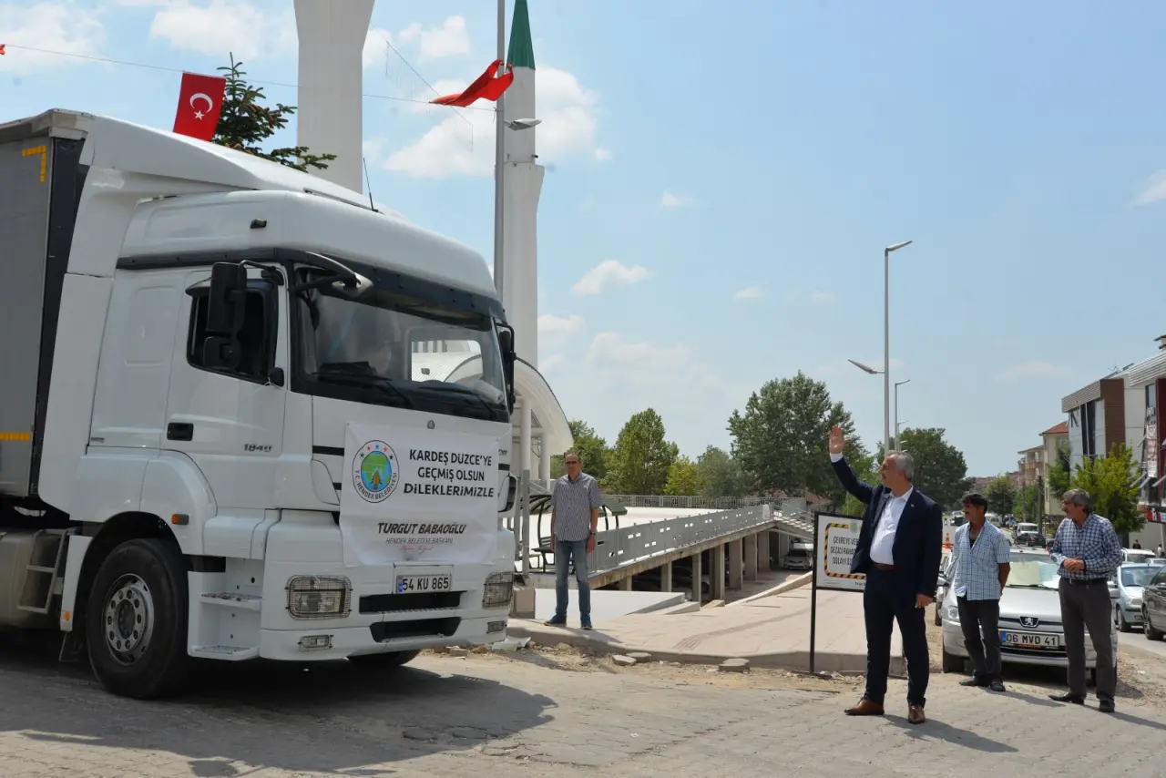 Haber: Yardım TIR’ları dualarla uğurlandı  - Galeri-1