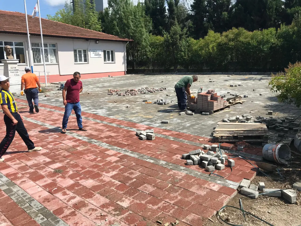 Haber: Babaoğlu’ndan eğitime destek - Öne Çıkan