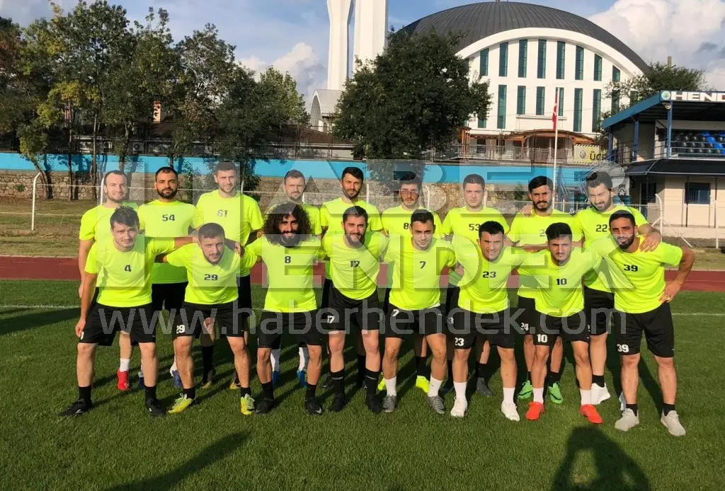 Haber: Hendek Yenimahallespor Top Başı Yaptı - Galeri-2