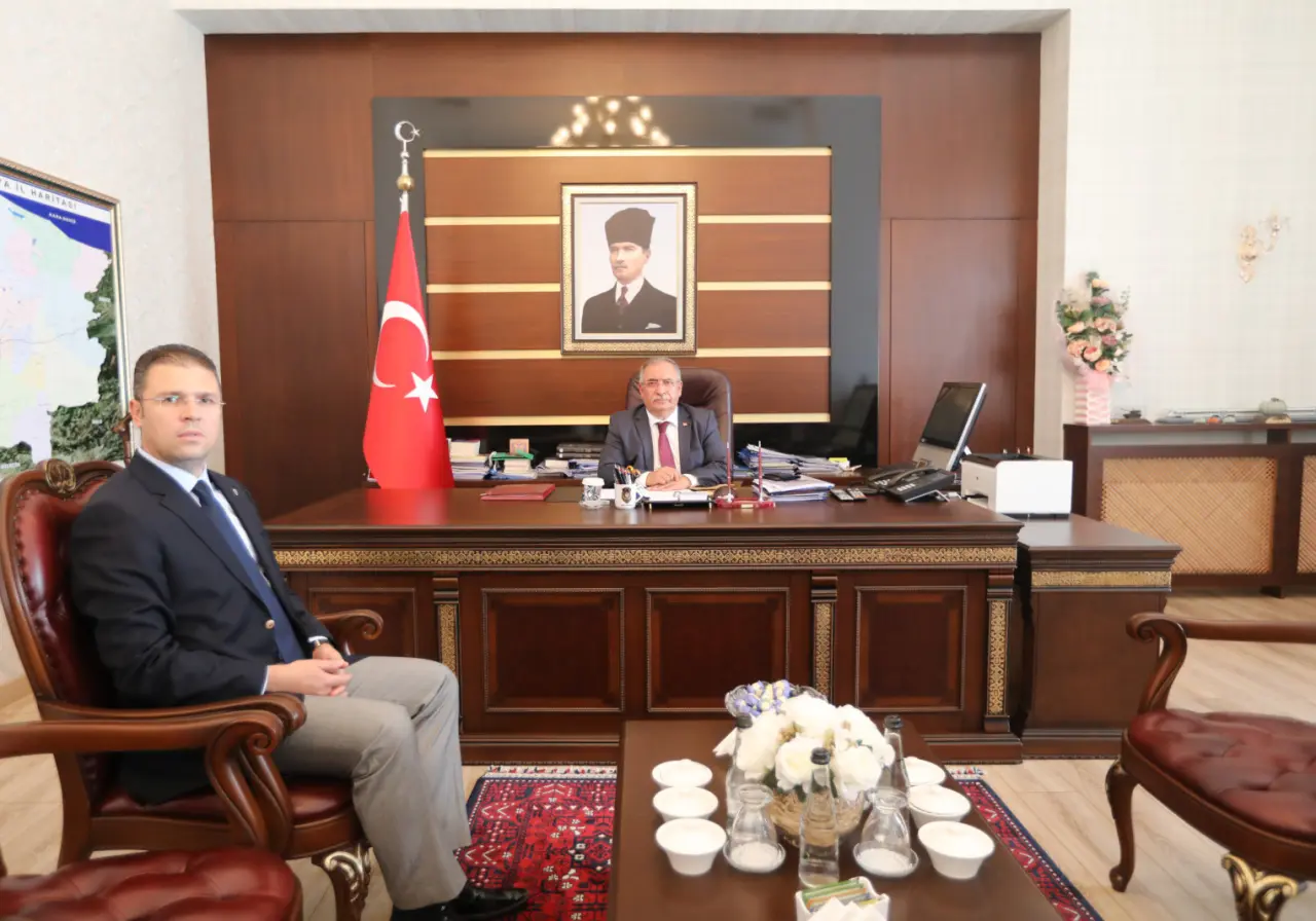 Haber: Kaymakam Burhan’dan Vali’ye Veda Ziyareti - Öne Çıkan