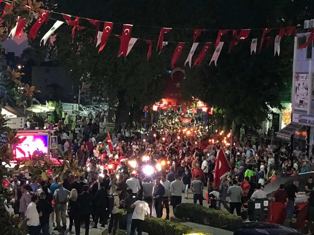 Haber: Hendek Zafer Coşkusunu Doyasıya Yaşadı - Galeri-1