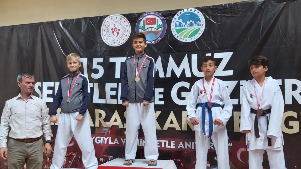 Haber: Hendek Belediyesi Karate Takımı Sezona İyi Başladı - Galeri-4