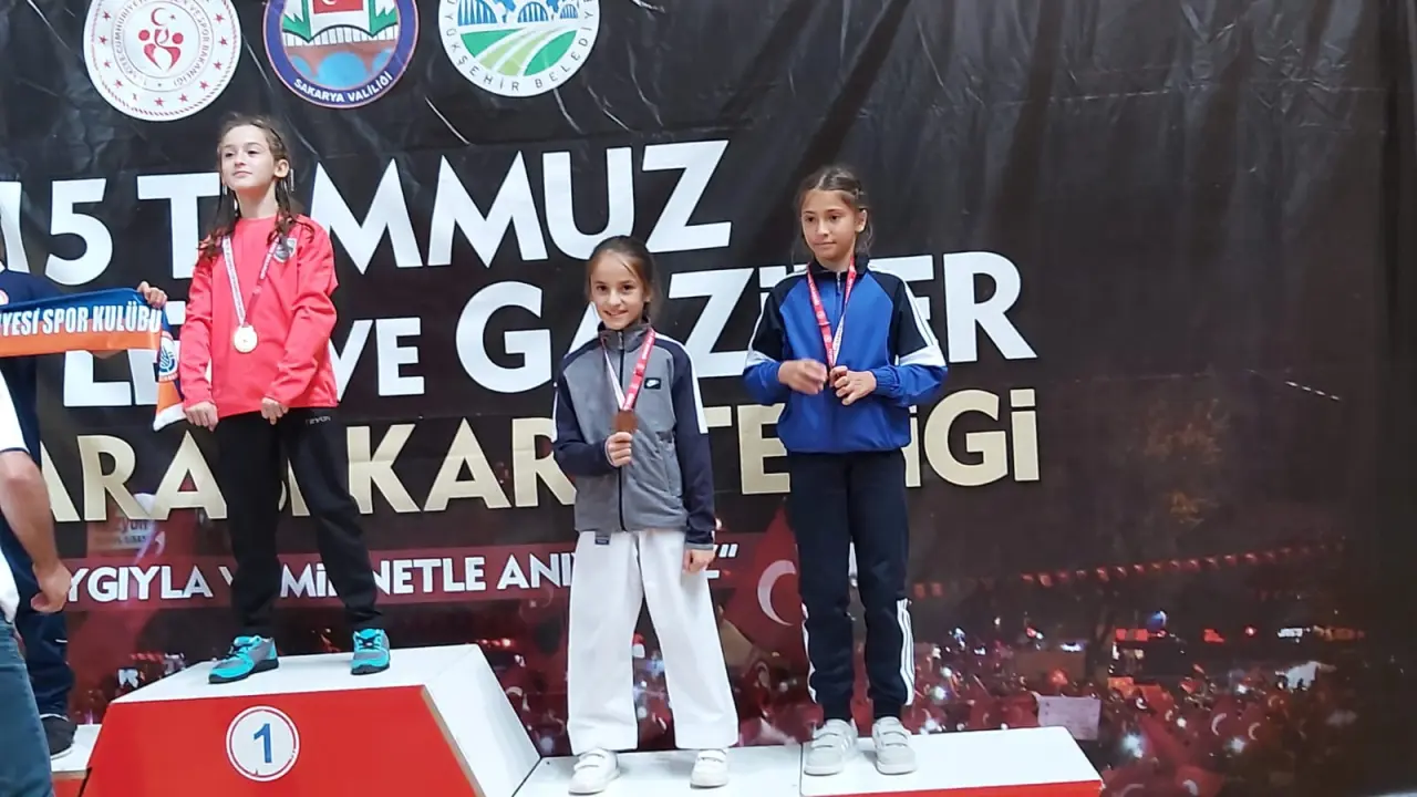 Haber: Hendek Belediyesi Karate Takımı Sezona İyi Başladı - Galeri-5