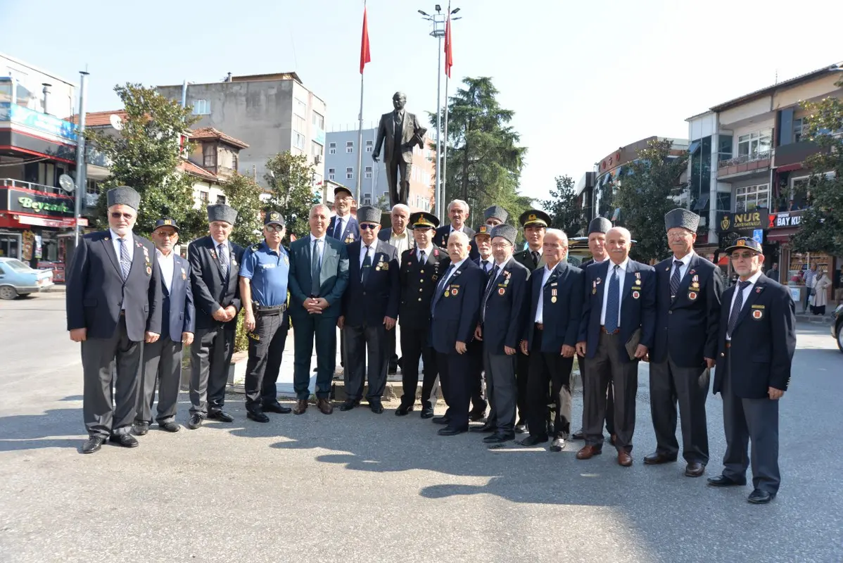 Haber: Hendek’te Gaziler Günü Törenle Kutlandı - Galeri-2