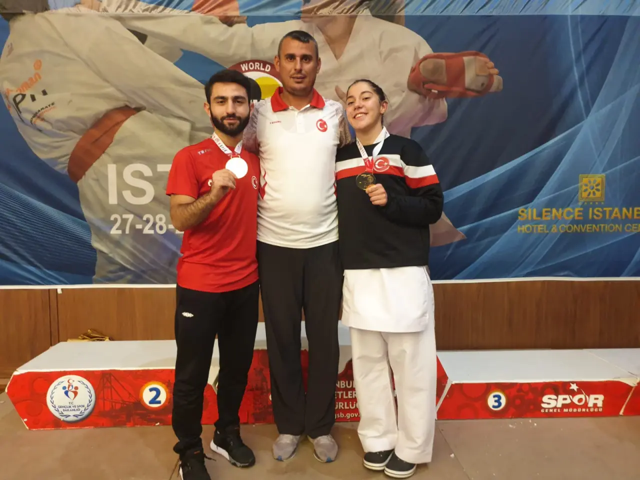 Haber: Ateş ve Durmaz Şampiyon - Öne Çıkan