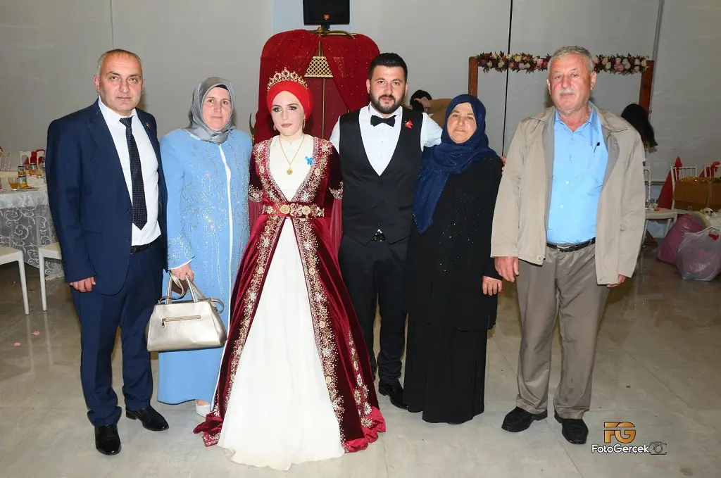 Haber: Karagüzel Ailesinin Kızları Düzce’ye Gelin Gitti - Galeri-2