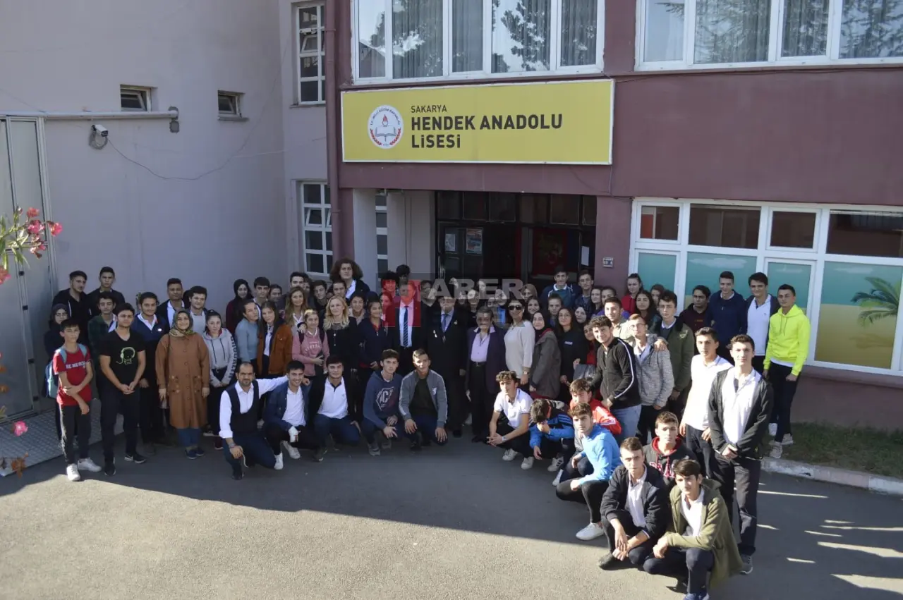 Haber: GENÇLER TARİHİN SAYFALARINDA BULUŞTU - Öne Çıkan