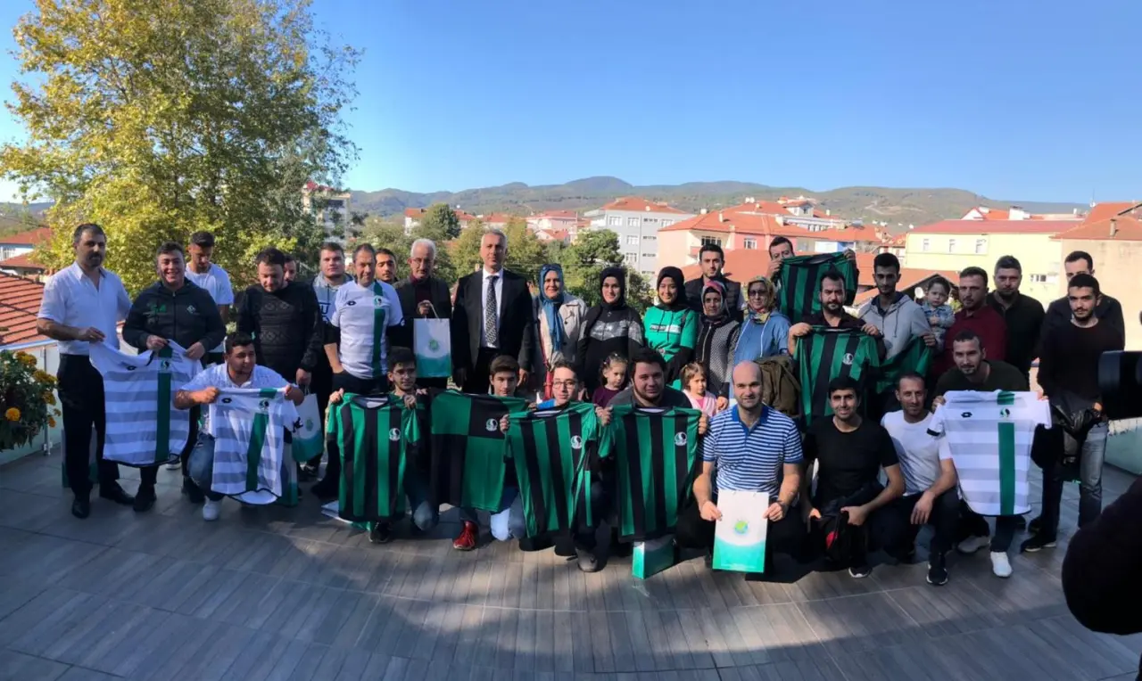 Haber: Hendek’te Yeşil Siyah Tören - Öne Çıkan