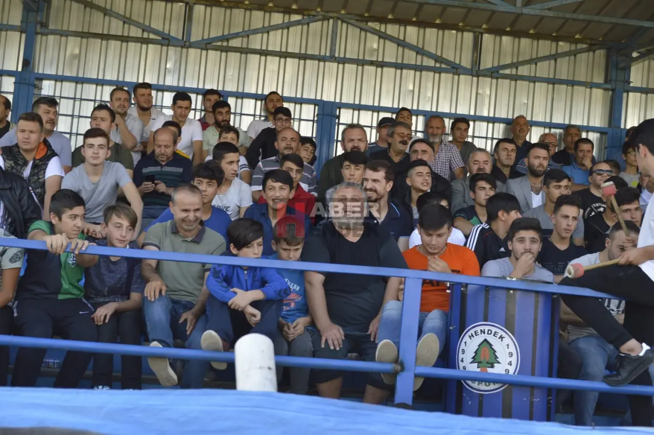 Haber: Hendekspor Mücadelesinin Karşılığını Üç Puanla Aldı - Galeri-9
