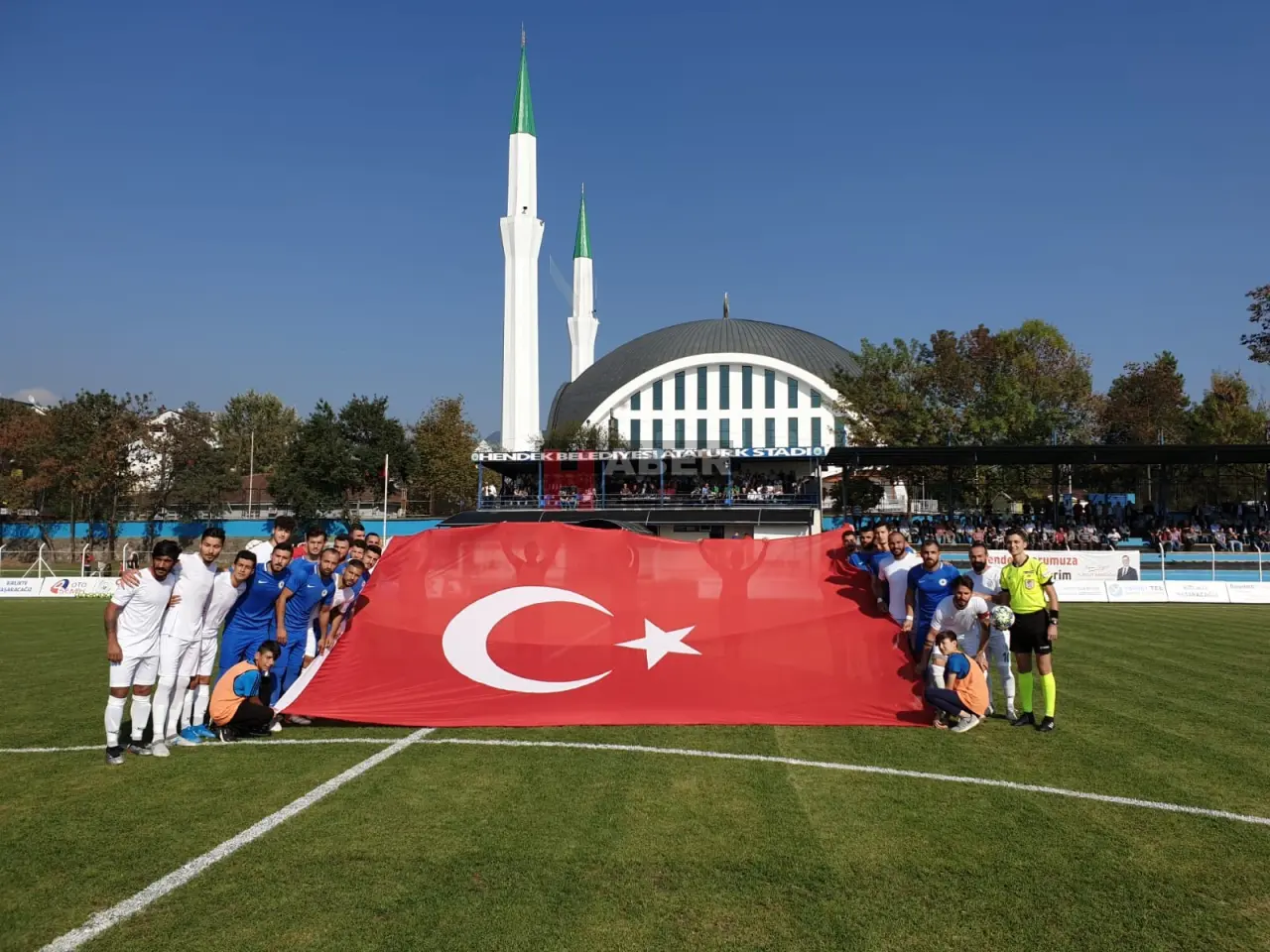 Haber: Hendekspor Mücadelesinin Karşılığını Üç Puanla Aldı - Galeri-1