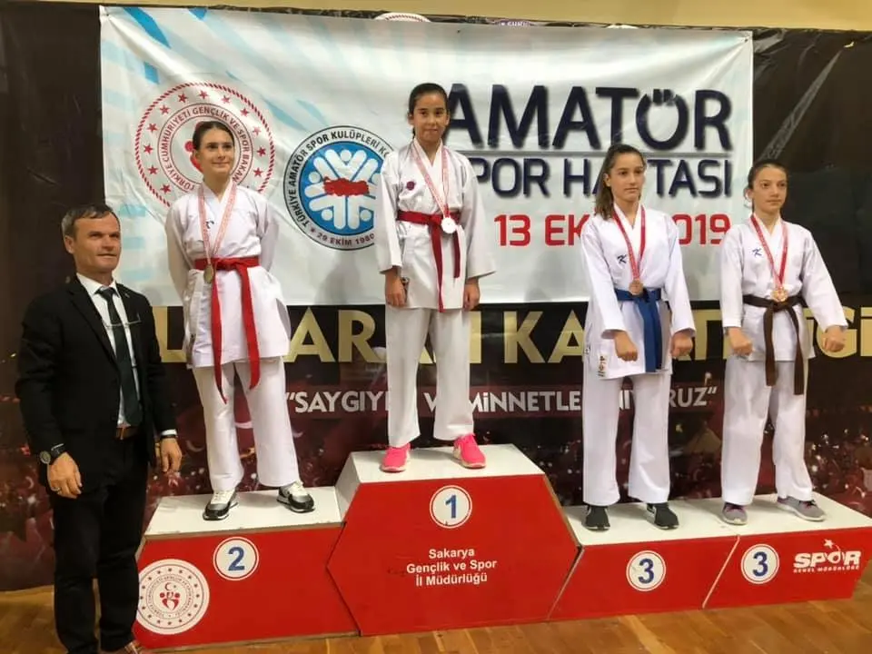 Haber: Hendekli Karatecilerden Madalya Şov - Galeri-2