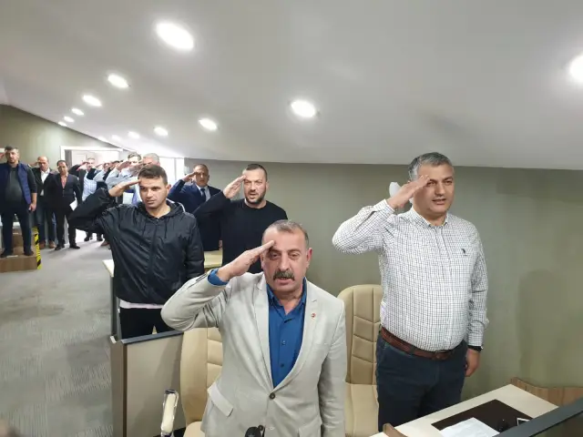 Hendek Belediye Meclisinden Mehmetçik’e Selam