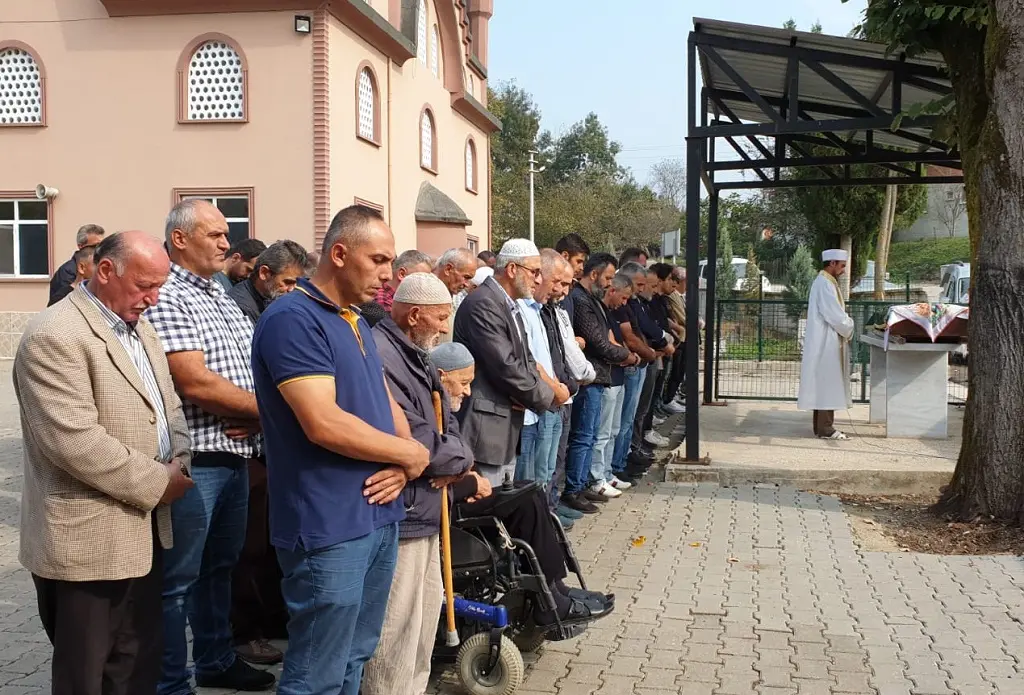 Haber: Cinayete Kurban Giden Genç Anne Dualarla Uğurlandı - Galeri-1