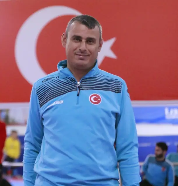 Karate Antrenörü Kayacık’tan Büyük Başarı