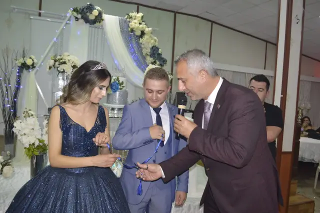 Betül ve Melih Nişanlandı