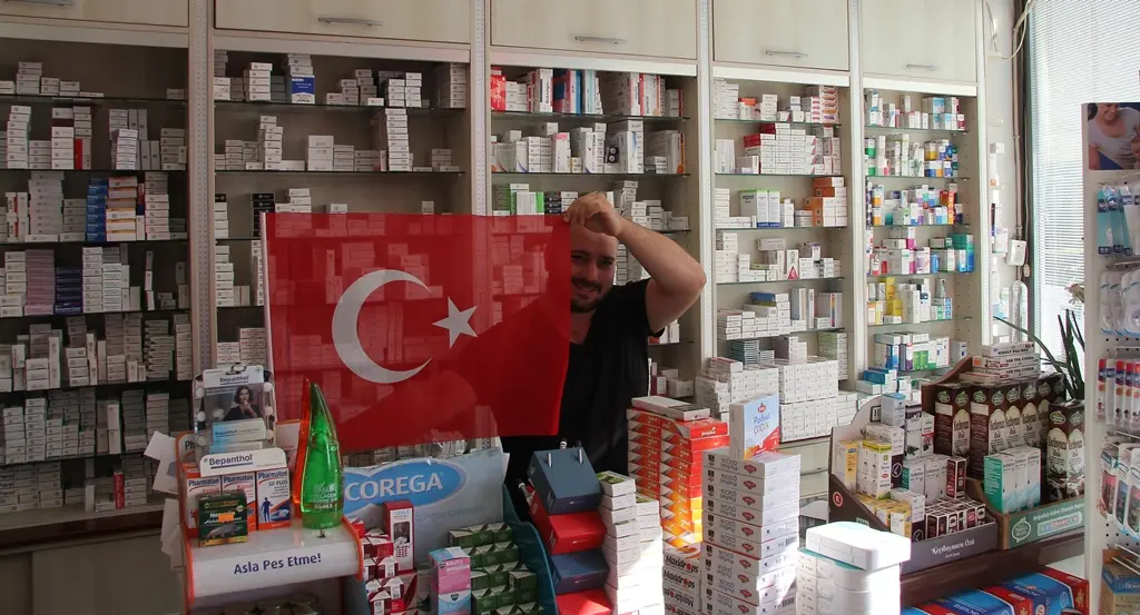 Haber: Hendek Bayraklarla Donatıldı - Galeri-4