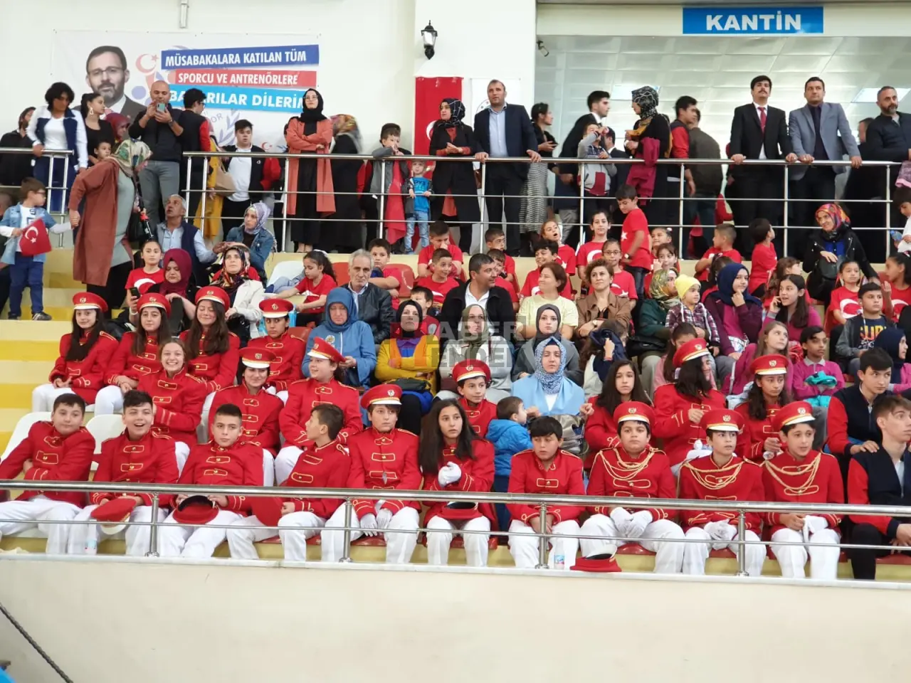 Haber: Cumhuriyet Bayramı Hendek’te Coşkuyla Kutlandı - Galeri-4