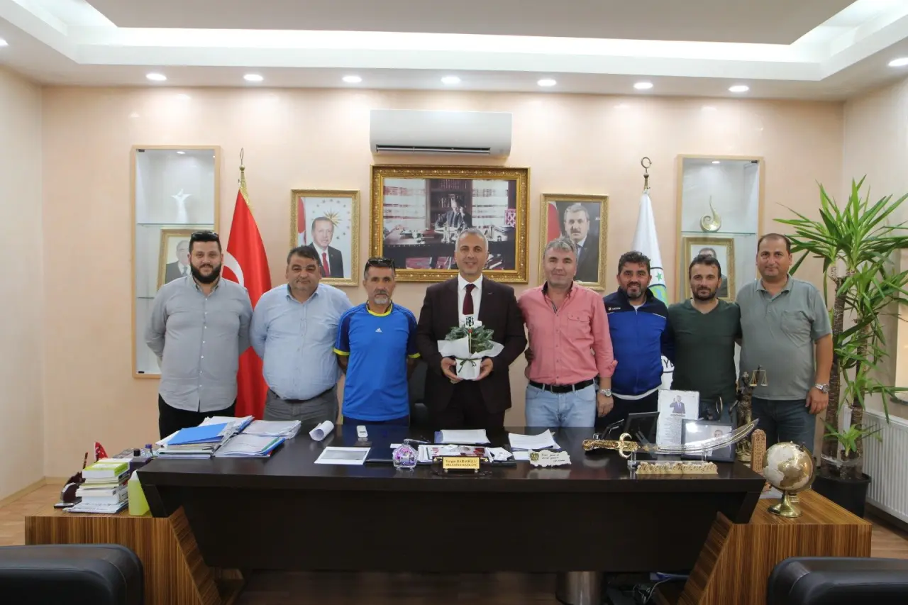 Haber: Hendek Gençlikspor’a Yeni Yönetim - Öne Çıkan