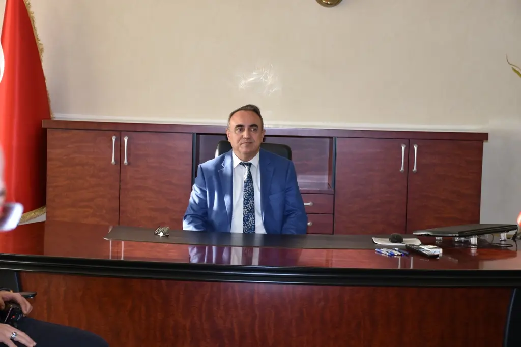 Haber: Hendek Kaymakamı Acır Göreve Başladı - Galeri-2