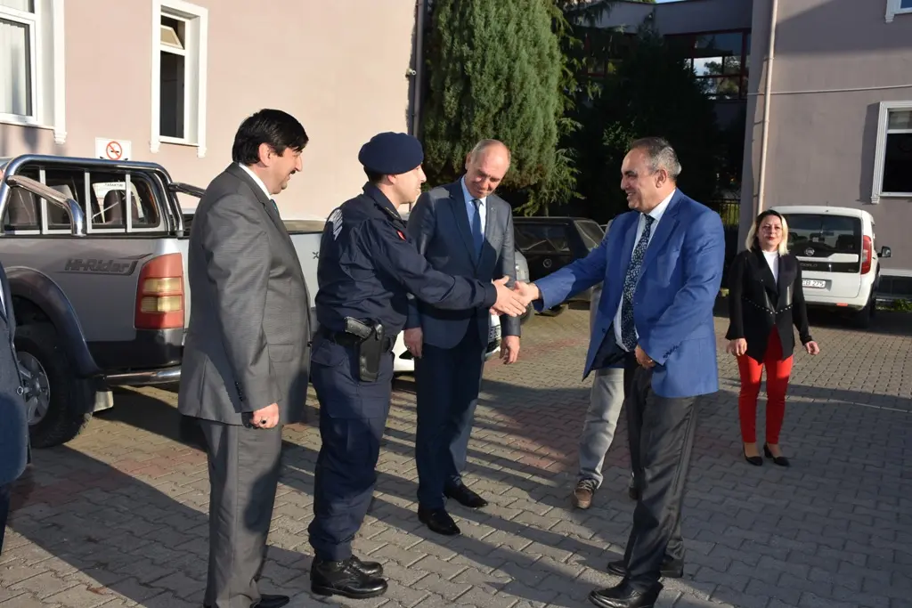 Haber: Hendek Kaymakamı Acır Göreve Başladı - Galeri-1