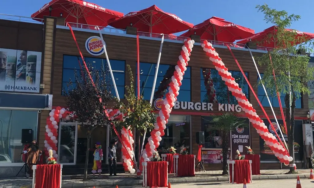 Haber: Burger Kıng Hendek’te Bugün Açılıyor - Öne Çıkan