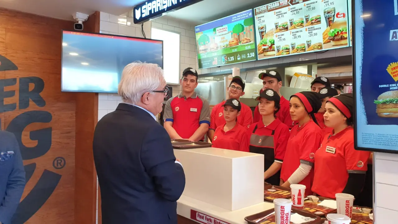 Haber: Burger Kıng Lezzet Tutkunlarının Hizmetine Açıldı - Galeri-2