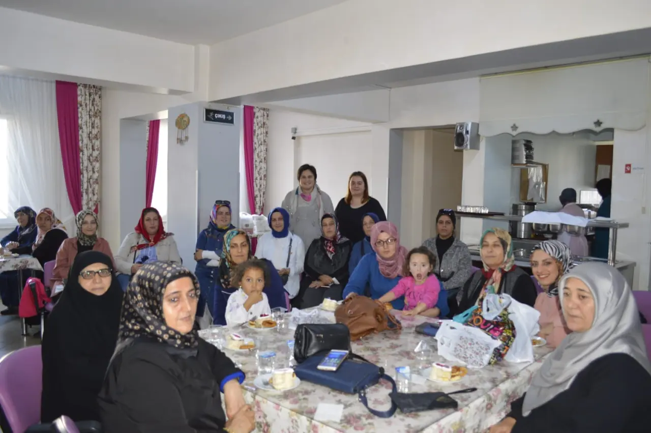 Haber: Hendek’te Mevlid-i Nebi Haftasında Eller Semaya Açıldı - Galeri-4