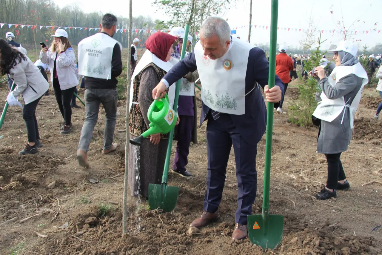 Haber: 12 Bin 700 Fidan  Toprakla Buluştu - Galeri-3