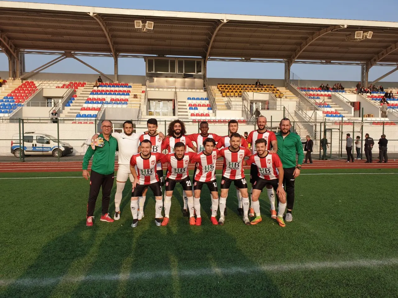 Haber: Lider Yenimahallespor’a Yan Bakılmıyor - Galeri-1