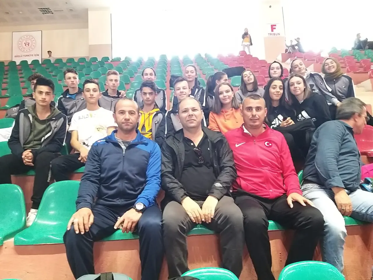 Haber: Eğilmez’den Hendekli karatecilere ziyaret - Öne Çıkan
