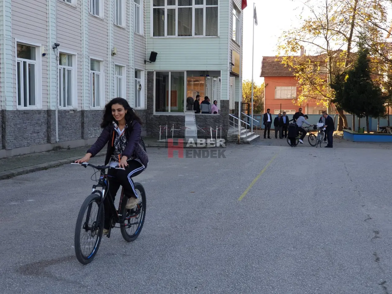 Haber: İmam Hatip Lisesi Öğretmenleri Sağlık İçin Pedal Çevirdiler - Galeri-2