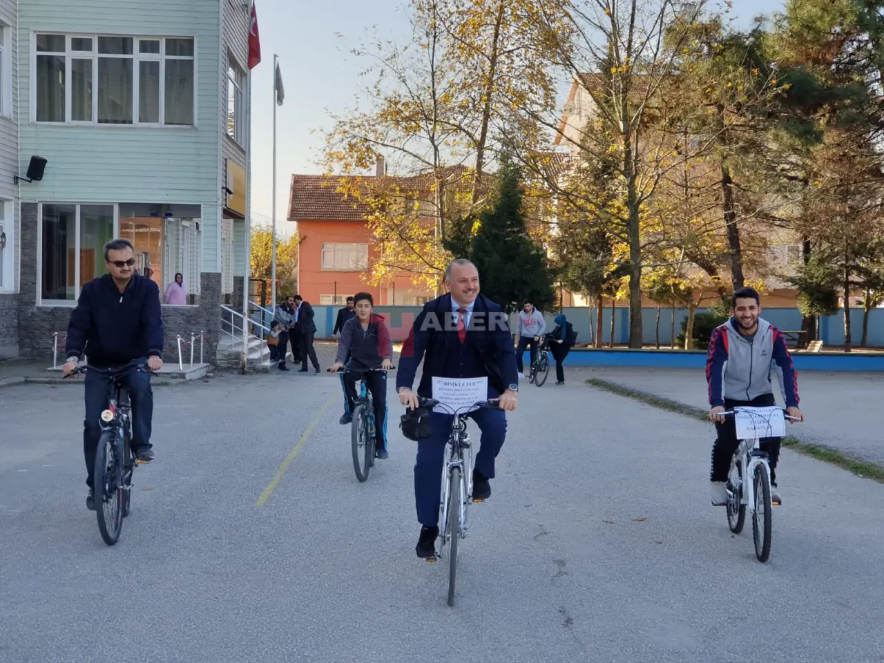 Haber: İmam Hatip Lisesi Öğretmenleri Sağlık İçin Pedal Çevirdiler - Galeri-1