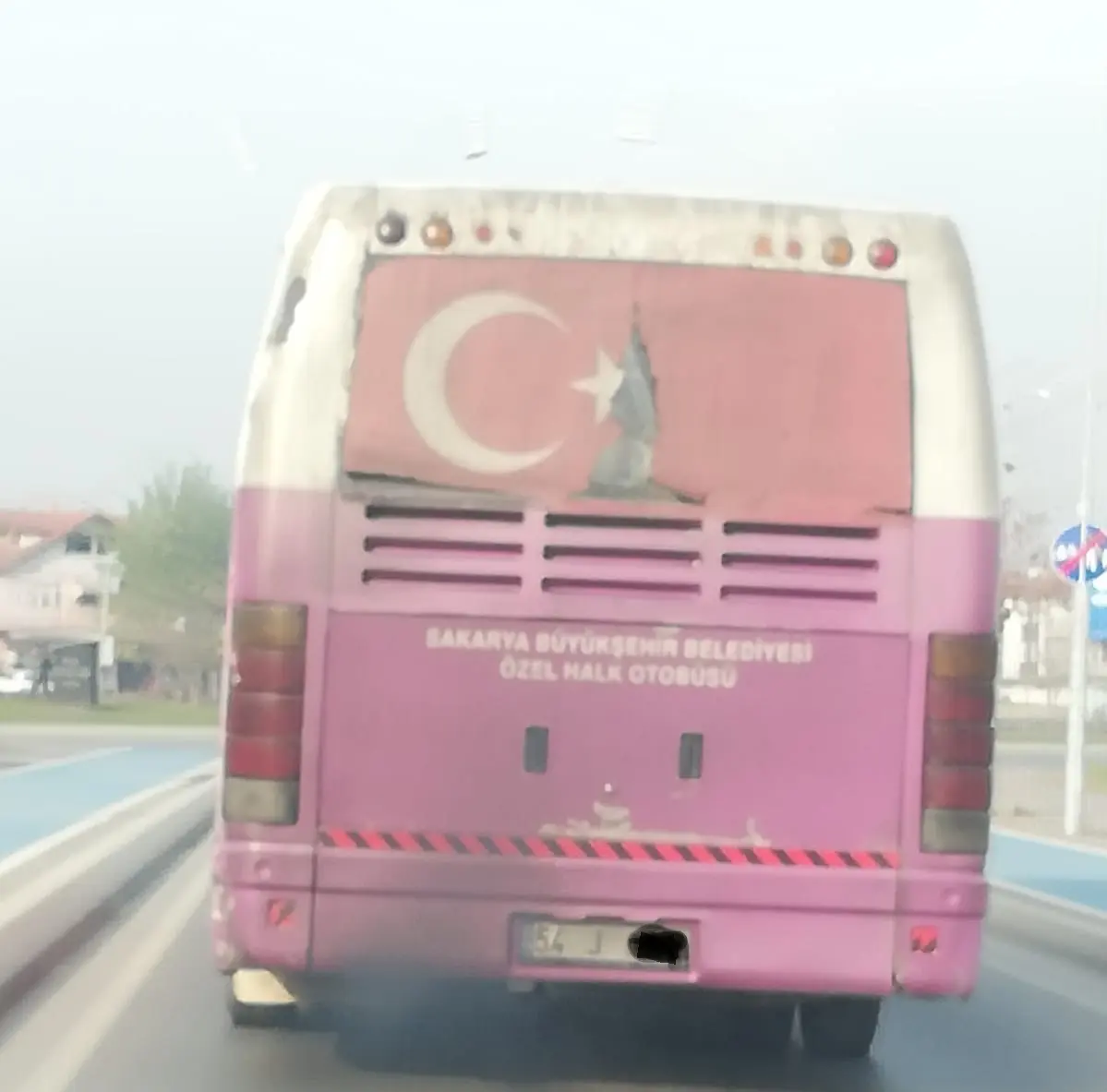 Haber: Belediye Otobüsünde Bayrak Rezaleti - Öne Çıkan