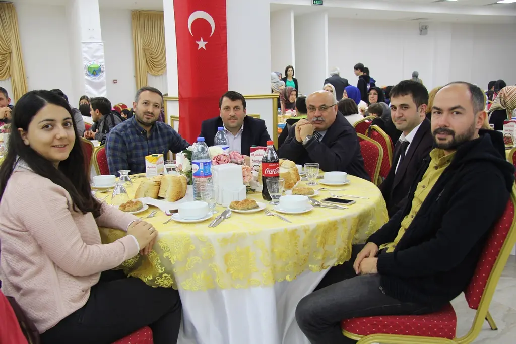 Haber: Hendek’te öğretmenlere özel kutlama - Galeri-28