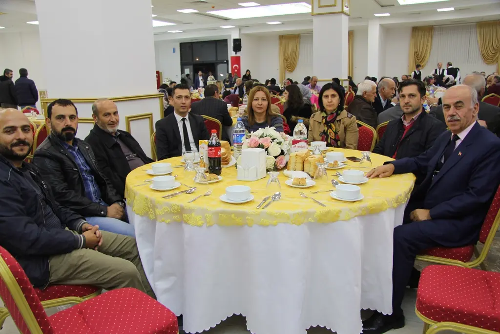 Haber: Hendek’te öğretmenlere özel kutlama - Galeri-3