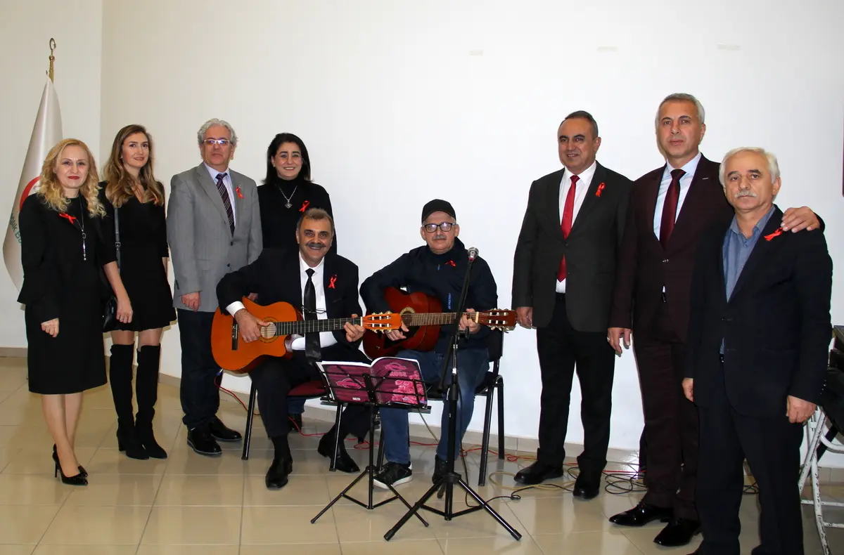 Haber: Hendek’te  Dünya Aids Gününde Sağlık Çalışanları İle Farkındalık  Konferansı - Galeri-2