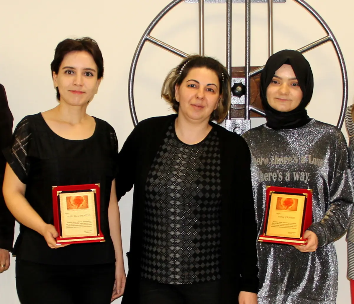 Haber: EMPATİ DUYGUNUZUN ÖNÜNDEKİ ENGELLERİ KALDIRIN - Galeri-1