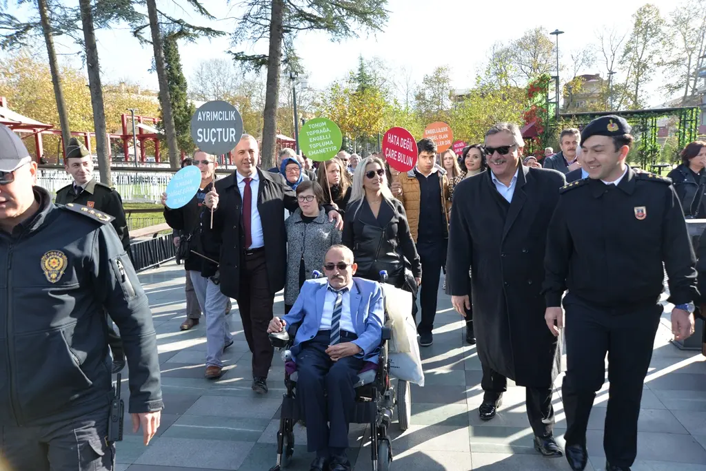 Haber: Engellere Karşı Önce Yürüyüş Sonra Sergi - Galeri-2