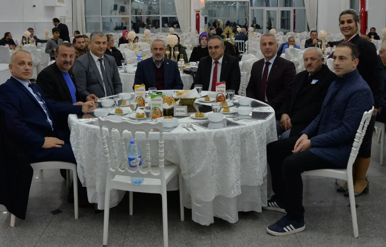 Haber: Dayanışma gecesinde gönüllerince eğlendiler - Galeri-5