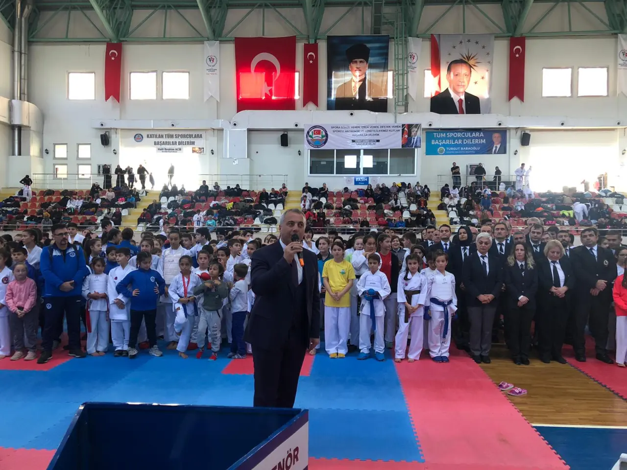 Haber: Hendekli Karateciler Madalyaya Doymuyor - Öne Çıkan