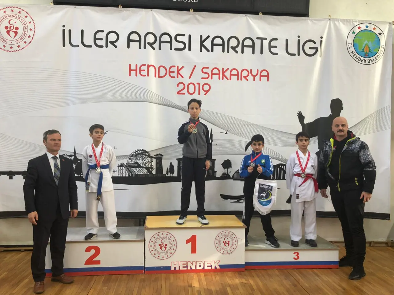 Haber: Hendekli Karateciler Madalyaya Doymuyor - Galeri-1